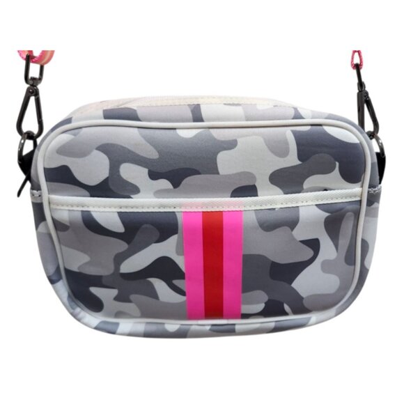 Haute Shore Drew Rise Compact Neoprene Crossbody Bag White Grey Camo - Picture 3 of 12